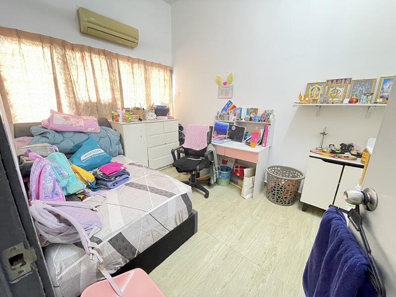Taman Selayang Utama untuk Untuk Dijual - RM 680,000, Mac 2026 - Bedroom - PropertyGuru.com.my