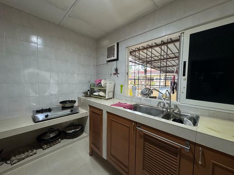 2-storey Terraced House for Sale in Tabuan Desa (Kuching) - Sherene Kok - Kitchen - PropertyGuru.com.my