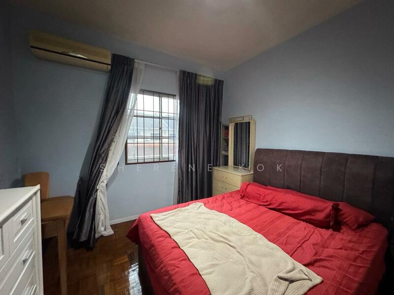2-storey Terraced House for Sale in Tabuan Desa (Kuching) - Sherene Kok - Bedroom - PropertyGuru.com.my