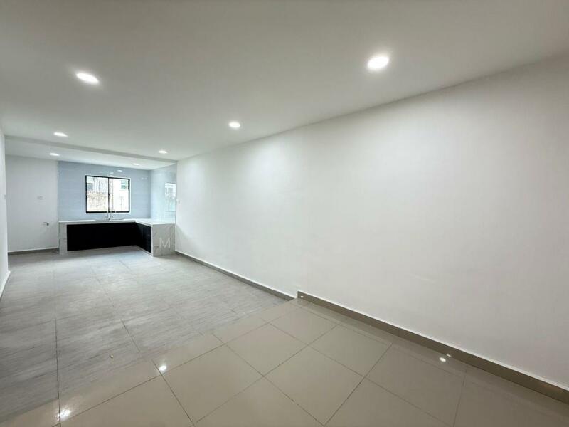 2-storey Terraced House for Sale in Taman Senai Baru (Senai) - Melinda Ee - Kitchen - PropertyGuru.com.my