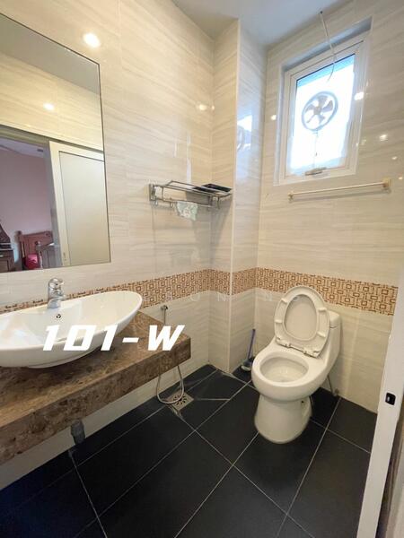 Semi-Detached House for Sale in Setia Alam (Selangor) - Wilson Ng - Bathroom - PropertyGuru.com.my