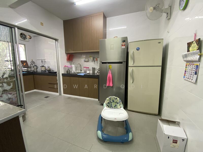 Taman Bukit Indah untuk Untuk Dijual - RM 850,000, Mac 2026 - Kitchen - PropertyGuru.com.my