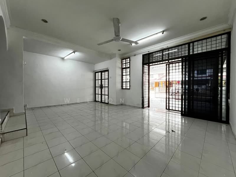 Taman Idaman Terrace House Lorong Idaman Simpang Ampat untuk Untuk Dijual - RM 405,000, Apr 2026 - Living Room - PropertyGuru.com.my