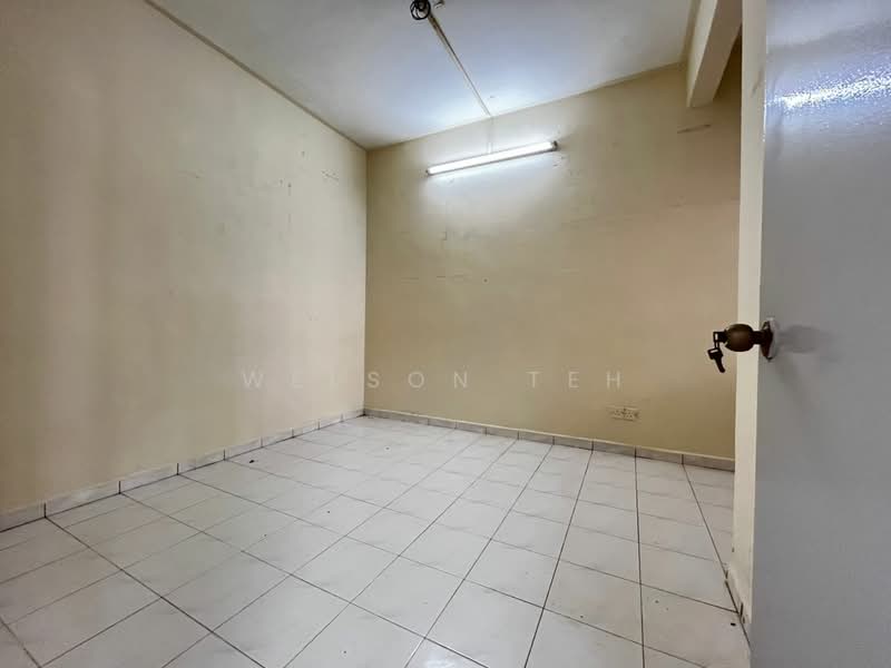Taman Idaman Terrace House Lorong Idaman Simpang Ampat untuk Untuk Dijual - RM 405,000, Apr 2026 - Interior - PropertyGuru.com.my