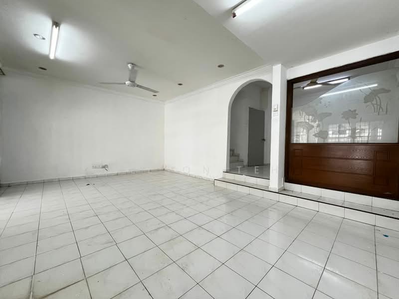 Taman Idaman Terrace House Lorong Idaman Simpang Ampat untuk Untuk Dijual - RM 405,000, Apr 2026 - Living Room - PropertyGuru.com.my