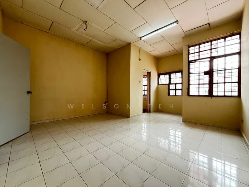 Taman Idaman Terrace House Lorong Idaman Simpang Ampat untuk Untuk Dijual - RM 405,000, Apr 2026 - Interior - PropertyGuru.com.my