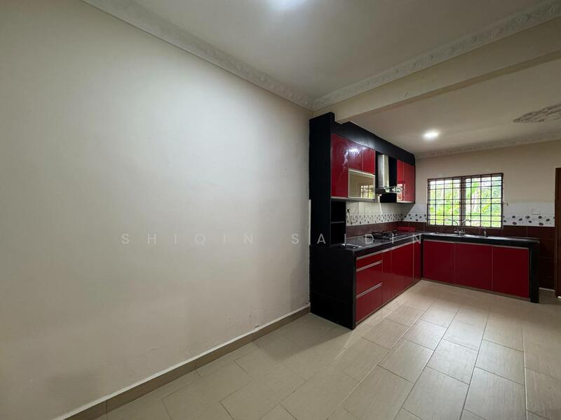 Rumah Teres 1 Tingkat untuk Dijual di Taman Meru Jaya (Kapar) - Shiqin Saidin - Kitchen - PropertyGuru.com.my