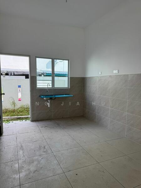 2-storey Terraced House for Sale in Lukut (Negeri Sembilan) - Ong Jia Hui - Kitchen - PropertyGuru.com.my