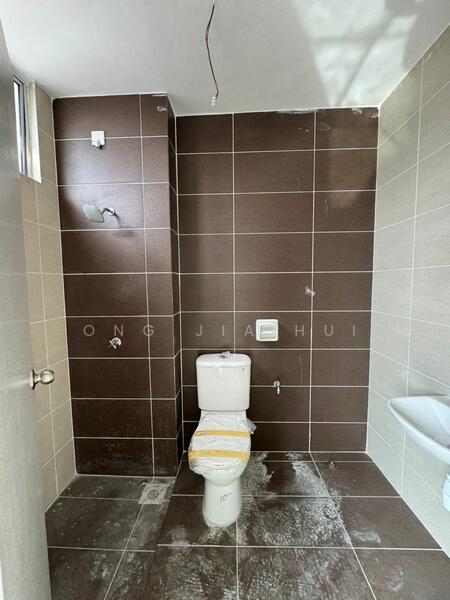 2-storey Terraced House for Sale in Lukut (Negeri Sembilan) - Ong Jia Hui - Bathroom - PropertyGuru.com.my