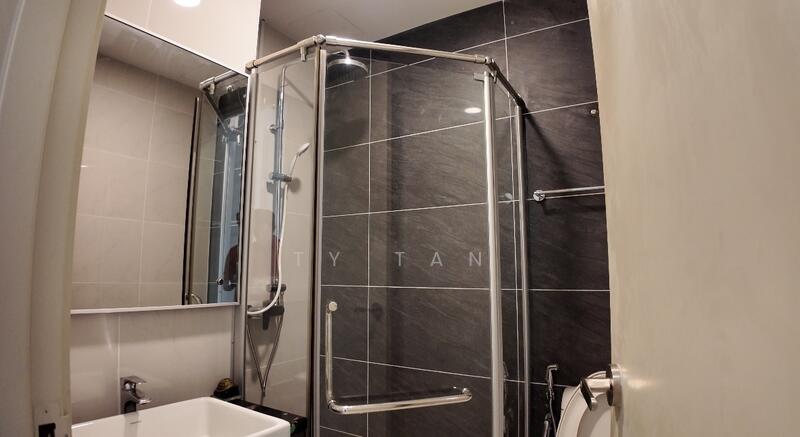 Condominium for Sale at Bay Point @ Country Garden Danga Bay - Ty Tan - Bathroom - PropertyGuru.com.my