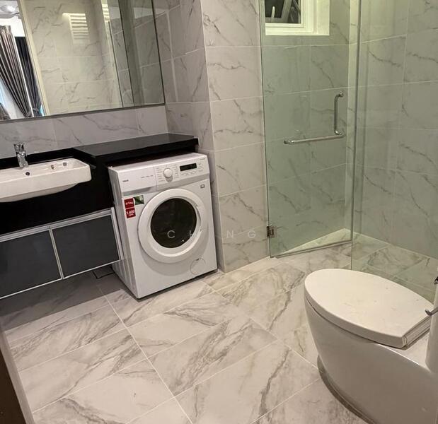 Service Residence for Sale at Met 1 Residences - CH Ng - Bathroom - PropertyGuru.com.my