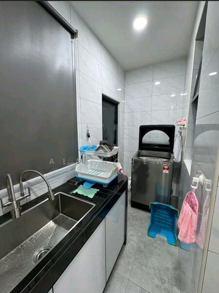 2-storey Terraced House for Sale in Taman Glenmarie (Johor Bahru) - Alan Chew - Kitchen - PropertyGuru.com.my
