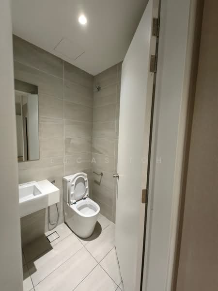 Servis Apartment untuk Disewa di UNIO Residence - Lucas Toh - Bathroom - PropertyGuru.com.my