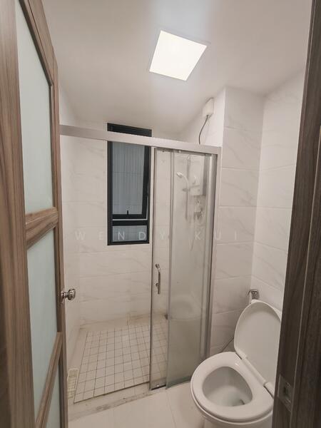 Apartment for Rent at Regalia Park @ Forest City - Wendy Kui - Bathroom - PropertyGuru.com.my