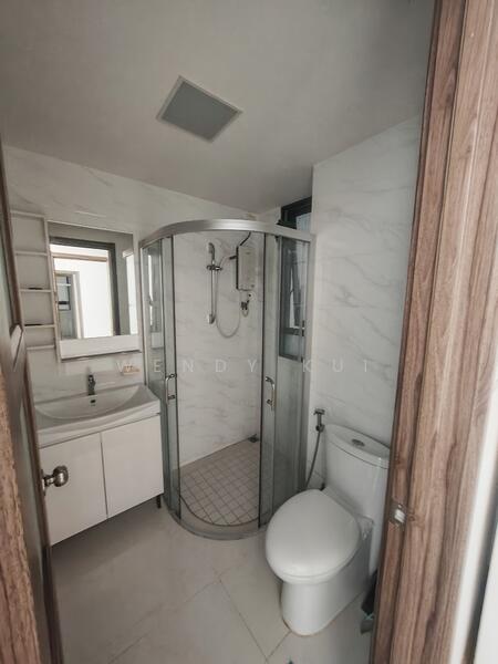 Apartment for Rent at Regalia Park @ Forest City - Wendy Kui - Bathroom - PropertyGuru.com.my