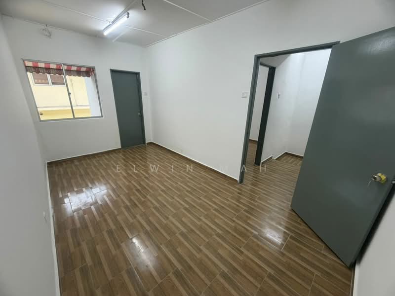 Rumah Teres 2 Tingkat untuk Dijual di Bandar Country Homes (Rawang) - Elwin Mah - PropertyGuru.com.my