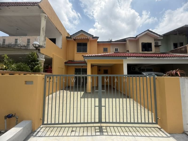 Rumah Teres 2 Tingkat untuk Dijual di Bandar Country Homes (Rawang) - Elwin Mah - Exterior - PropertyGuru.com.my