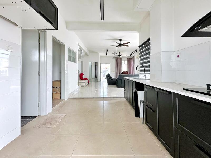2-storey Terraced House for Sale in Semenyih (Selangor) - Ashraf Azwan - Kitchen - PropertyGuru.com.my