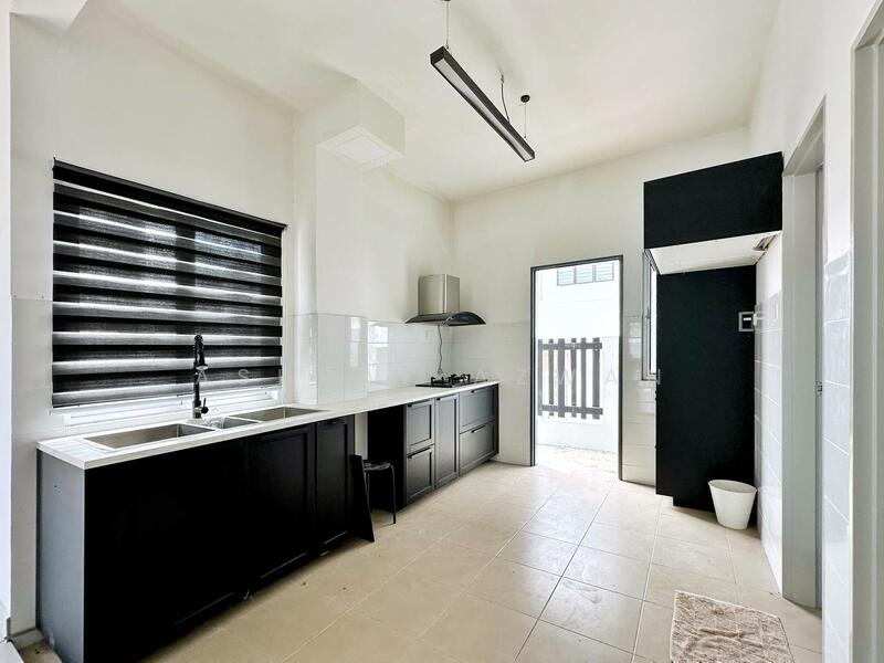 2-storey Terraced House for Sale in Semenyih (Selangor) - Ashraf Azwan - Kitchen - PropertyGuru.com.my