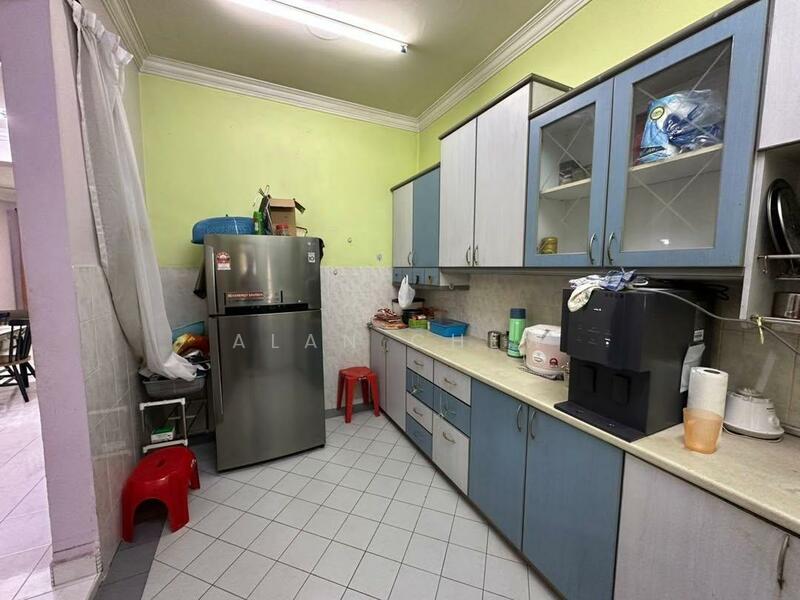 2-storey Terraced House for Sale in Taman Seri Orkid (Skudai) - Alan Chew - Kitchen - PropertyGuru.com.my