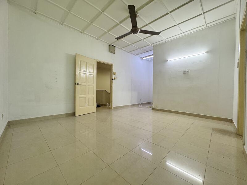 2-storey Terraced House for Sale in Seri Kembangan (Selangor) - KEN TAN - Interior - PropertyGuru.com.my