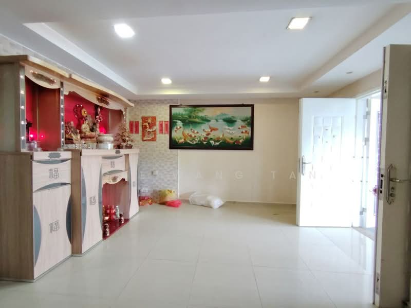 2-storey Terraced House for Sale in Melaka City (Melaka) - Ngee Wang Tan - Living Room - PropertyGuru.com.my