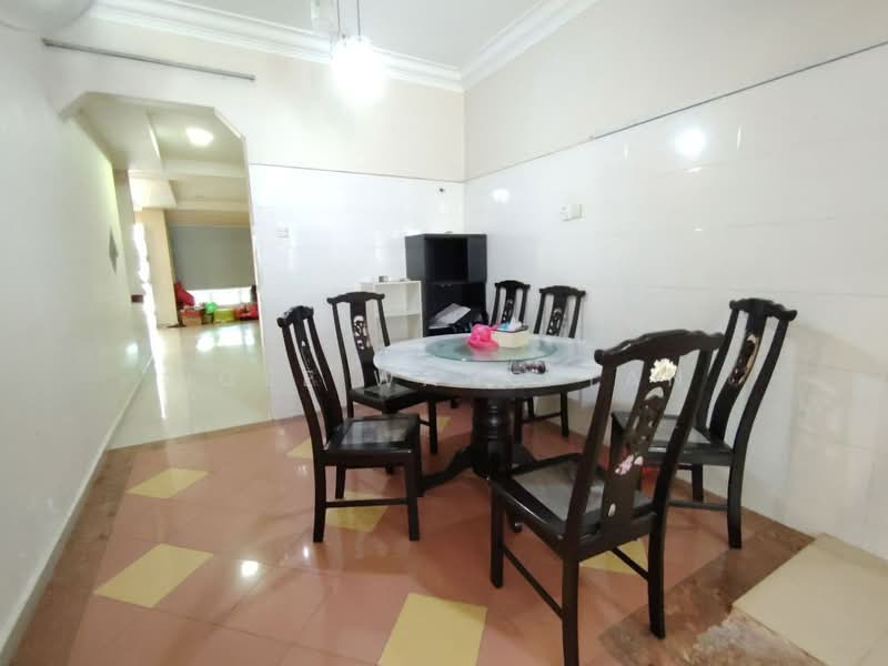 2-storey Terraced House for Sale in Melaka City (Melaka) - Ngee Wang Tan - Dining Room - PropertyGuru.com.my