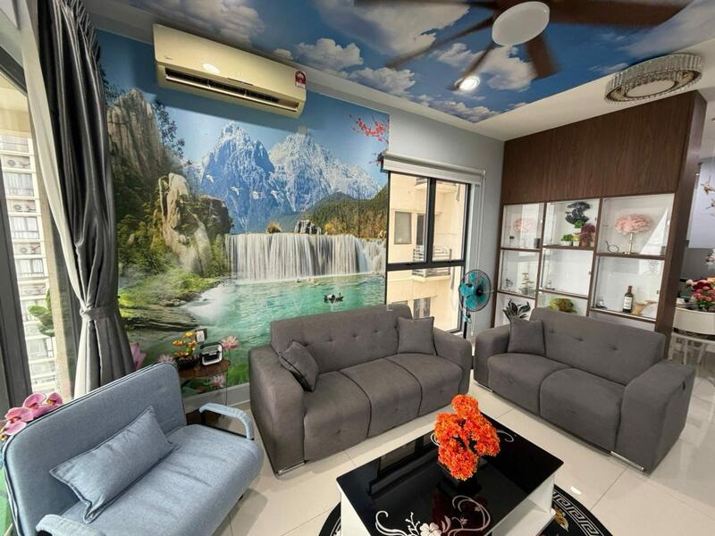 Condominium for Rent at Kings Bay @ Country Garden Danga Bay - Savy Law - Living Room - PropertyGuru.com.my