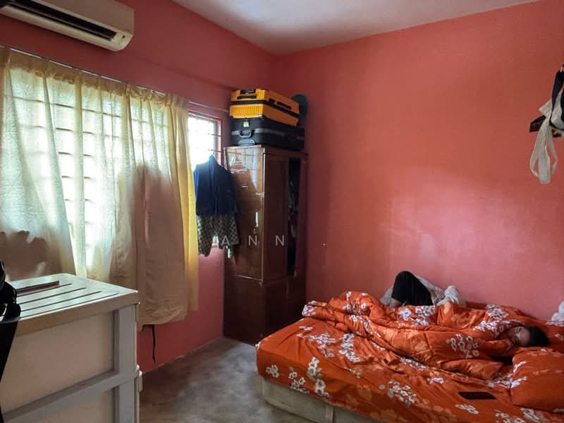 Flat for Sale at Pangsapuri Timur - Ann . - Bedroom - PropertyGuru.com.my