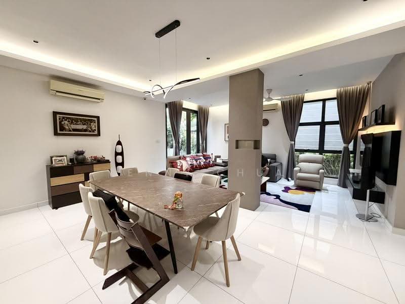 Zero-Lot Bungalow for Sale in Seksyen U1 (Glenmarie) - Kenny Chua - Living Room - PropertyGuru.com.my