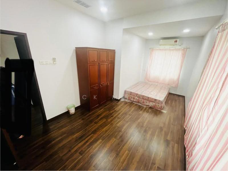 Semi-Detached House for Sale in Taman Ipoh Selatan (Ipoh) - Ck Max - Bedroom - PropertyGuru.com.my
