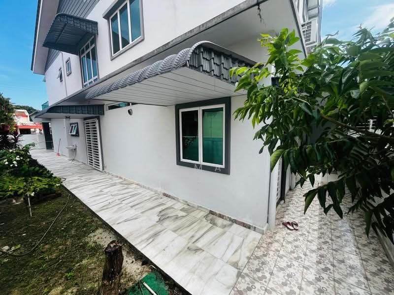 Semi-Detached House for Sale in Taman Ipoh Selatan (Ipoh) - Ck Max - Exterior - PropertyGuru.com.my