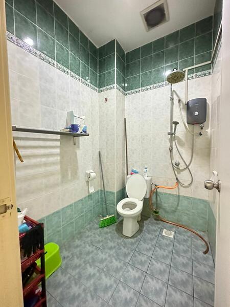 Rumah Teres 1.5 Tingkat untuk Dijual di Skudai (Johor) - Sean Yeoh - Bathroom - PropertyGuru.com.my