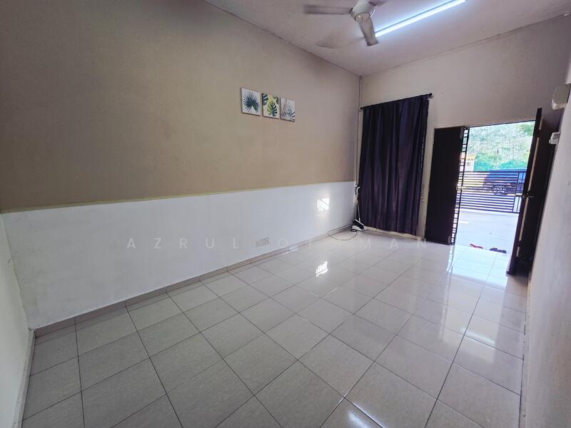1-storey Terraced House for Sale in Taman Melati Indah (Juasseh) - Azrul Othman - Living Room - PropertyGuru.com.my