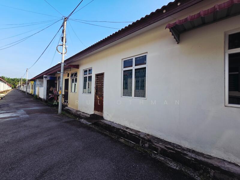 1-storey Terraced House for Sale in Taman Melati Indah (Juasseh) - Azrul Othman - Exterior - PropertyGuru.com.my