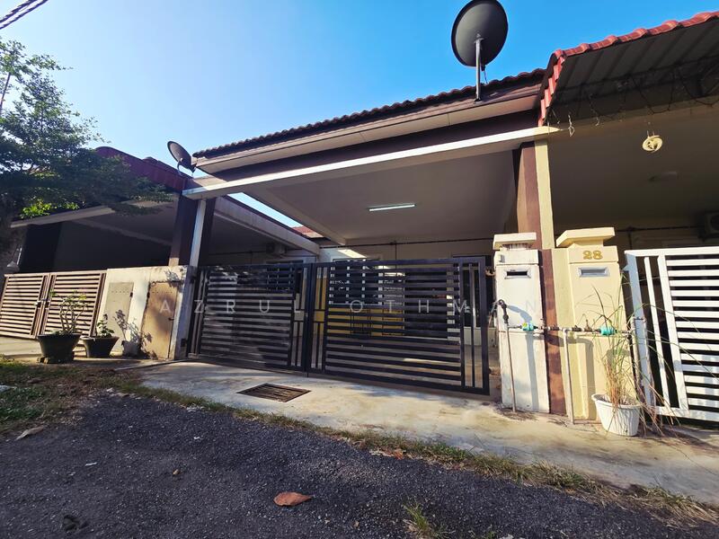 1-storey Terraced House for Sale in Taman Melati Indah (Juasseh) - Azrul Othman - Exterior - PropertyGuru.com.my