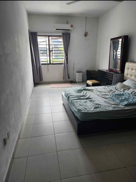 For Rent - Taman Molek
