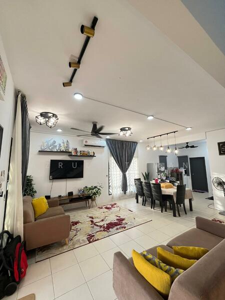 2-storey Terraced House for Sale in Iringan Bayu (Seremban) - Azrul Othman - Living Room - PropertyGuru.com.my