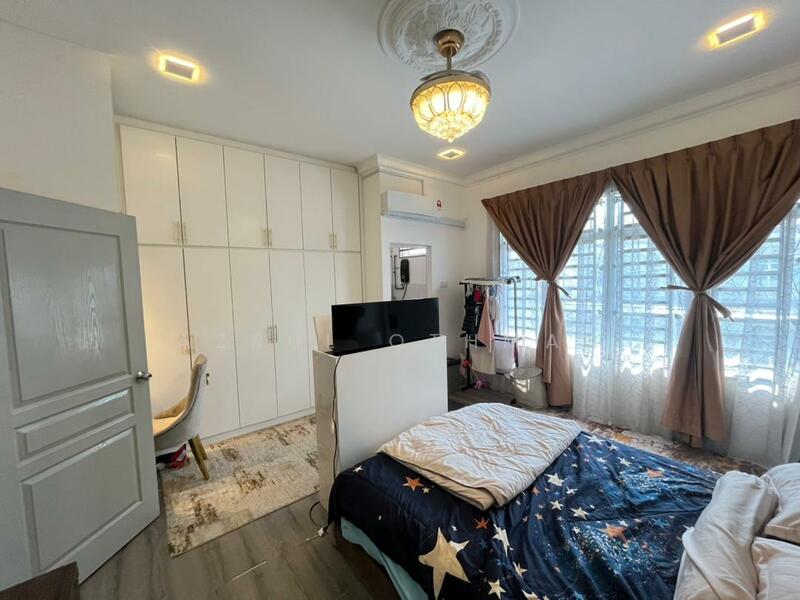 2-storey Terraced House for Sale in Iringan Bayu (Seremban) - Azrul Othman - Bedroom - PropertyGuru.com.my