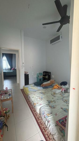 2-storey Terraced House for Sale in Iringan Bayu (Seremban) - Azrul Othman - Bedroom - PropertyGuru.com.my