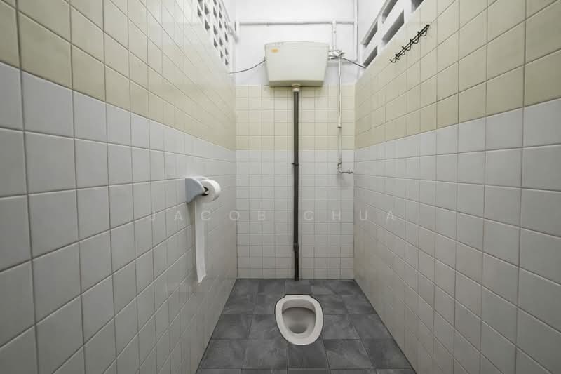 Rumah Teres 1 Tingkat untuk Dijual di Taman Ungku Tun Aminah (Skudai) - Jacob Chua - Bathroom - PropertyGuru.com.my