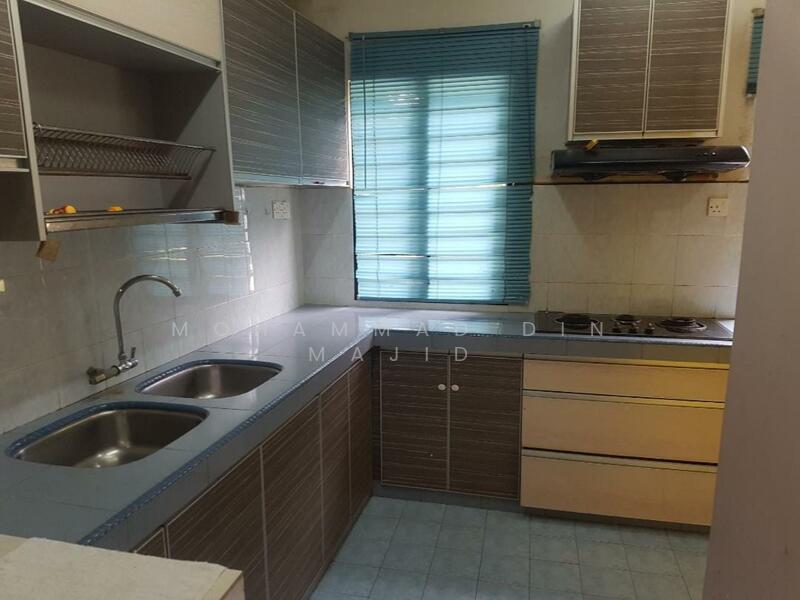 2-storey Terraced House for Sale in U16, Taman Bukit Subang (Shah Alam) - Mohammad Din Majid - Kitchen - PropertyGuru.com.my