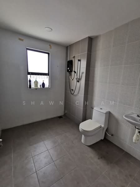 Semi-Detached House for Rent in Jenjarom (Selangor) - Shawn Chiam - Bathroom - PropertyGuru.com.my