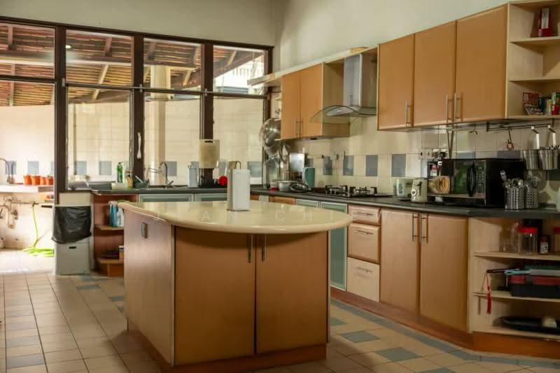 Bungalow House for Sale in Bukit Ledang (Damansara Heights) - Jean Chiew - Kitchen - PropertyGuru.com.my