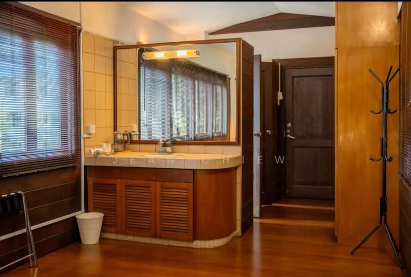Bungalow House for Sale in Bukit Ledang (Damansara Heights) - Jean Chiew - Bathroom - PropertyGuru.com.my