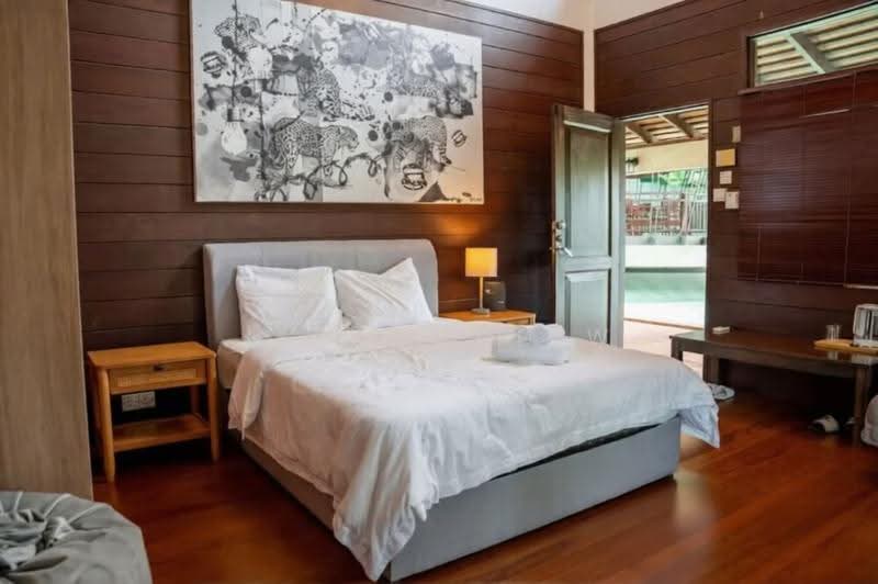 Bungalow House for Sale in Bukit Ledang (Damansara Heights) - Jean Chiew - Bedroom - PropertyGuru.com.my