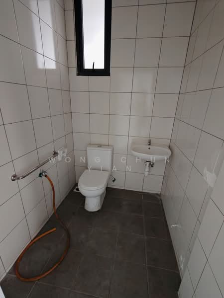 Kedai / Pejabat untuk Disewa di Bukit Banyan (Sungai Petani) - Wong Chun Yian - Bathroom - PropertyGuru.com.my