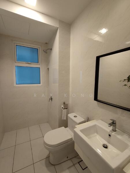 Eco Sky untuk Untuk Disewa - RM 2,100 /bulan, Mac 2026 - Bathroom - PropertyGuru.com.my