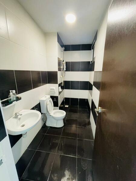 Sky Oasis Residence (Pangsapuri Oasis 1) untuk Untuk Dijual - RM 438,000, Feb 2026 - Bathroom - PropertyGuru.com.my