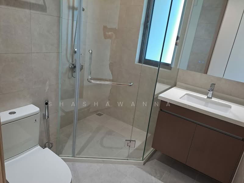 Apartment for Sale at R&F Princess Cove Phase 3-New Casa Suites - Shashawanna . - Bathroom - PropertyGuru.com.my